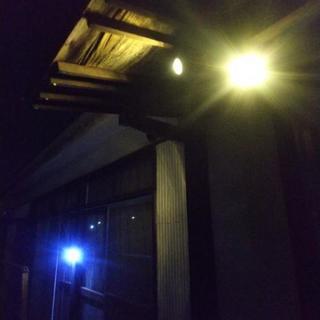 電気代0円 人感センサー付きソーラーLEDライト
