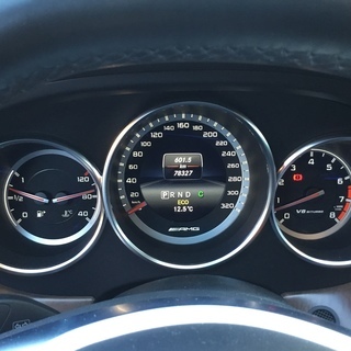 【長引き取り先がきまりました】車検H32.12　本物AMG　CLS63 　シューティングブレーク　4マチック（4WD）1オーナー　エアサス交換済みの画像