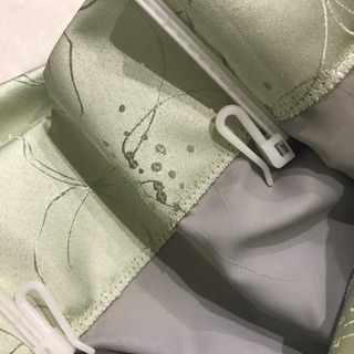 グリーン系カーテン 花柄 中古の画像