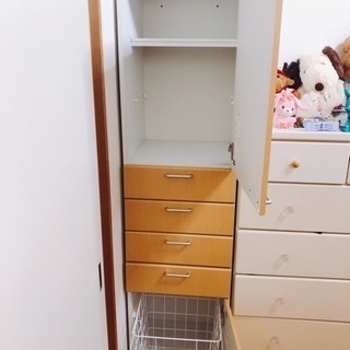 収納棚の画像
