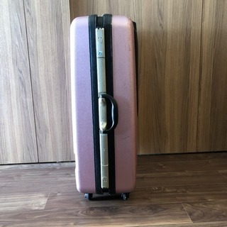 キャリーケース の画像