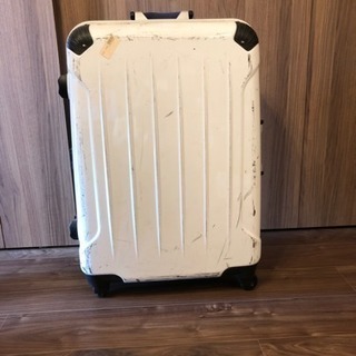 キャリーケース