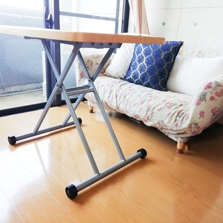 【美品】テーブル　リフトテーブル　高さ調節【昇降式】【便利】の画像
