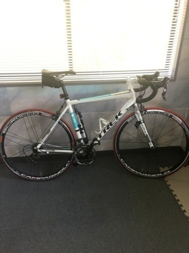 入門、ツーリングにぴったり！TREK2.1 2012年モデル サイズ52か54 身長175cmでピッタリ