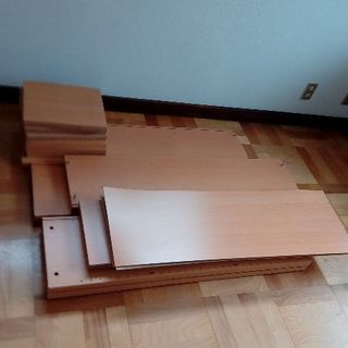 正方形の棚の画像