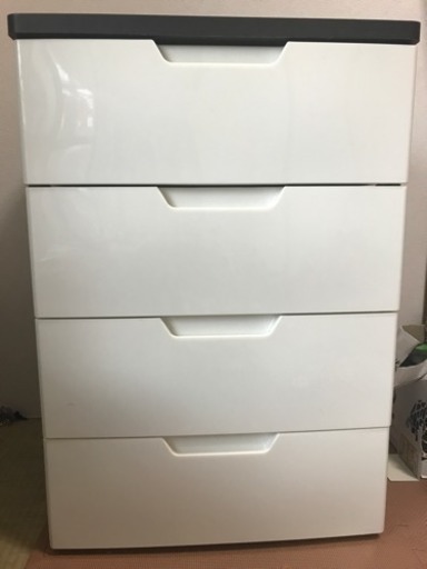 収納家具 天板黒 4段