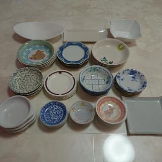 食器セット一式②