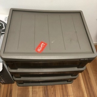 衣装ケースの画像