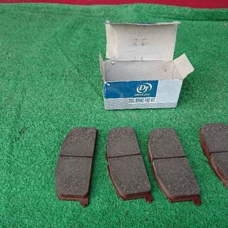 新品、未使用 ブレーキパッド トヨタ スプリンター AE91 92 