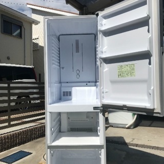 取引中2014年製シャープ3ドア冷凍冷蔵庫美品。千葉県内配送無料。設置無料。