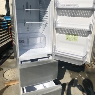 取引中2014年製シャープ3ドア冷凍冷蔵庫美品。千葉県内配送無料。設置無料。