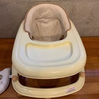 ベビー歩行器の画像