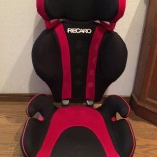RECARＯジュニアシートです。