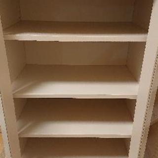 食器棚 の画像