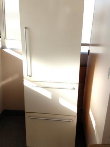 近隣配送無料☆無印良品3ドア冷凍冷蔵庫345L★M-R35A 東芝製シンプルデザイン家電☆送料込み(地域限定)☆直接引き取り歓迎値引きあり☆早期受け取り希望☆