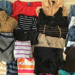GAP 福袋 size S パンツ スカート カットソー ニット シャツ ジャケット etc 計 33点 まとめ売り  の画像
