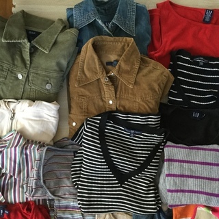 GAP 福袋 size S パンツ スカート カットソー ニット シャツ ジャケット etc 計 33点 まとめ売り  の画像
