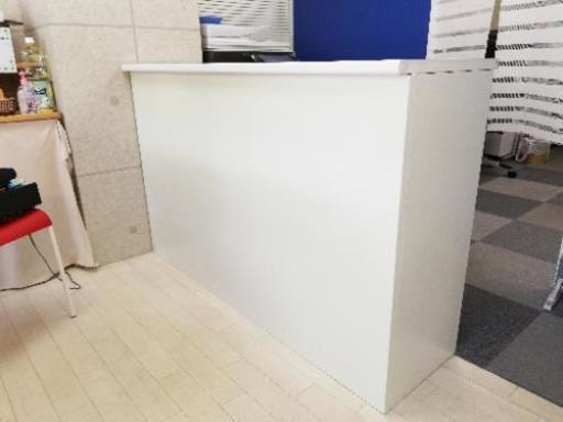 受付　カウンター　収納あり　鍵付き