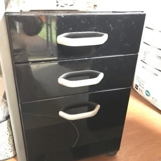 値下げー！ネイルテーブル&イスセットの画像