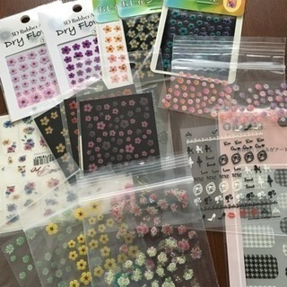ネイルアート用パーツセット(中古品)お譲りします！
