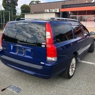 平成18年式 ボルボV70 オーシャンレースリミテッド限定車 走行8.5万㎞ 本革シート シートヒーター 17インチAW 取説・保証書・ETCの画像