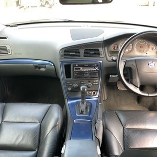 平成18年式 ボルボV70 オーシャンレースリミテッド限定車 走行8.5万㎞ 本革シート シートヒーター 17インチAW 取説・保証書・ETCの画像