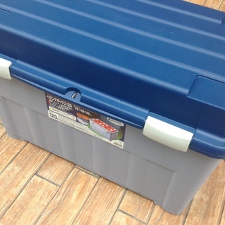 激安！！半額以下！！未使用品！！  ★ ベランダボックス 大容量 ★