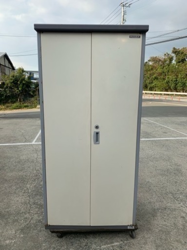 ☆中古品 イナバの物置 鍵付き 横900x奥750x高1870☆