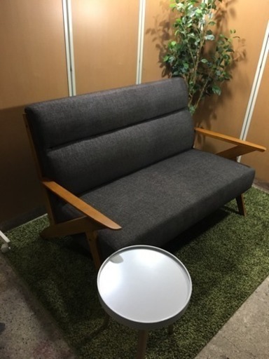 ☆モデルルーム☆展示品☆2人掛けアームソファ☆美品です