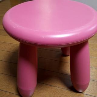 IKEA スツールの画像