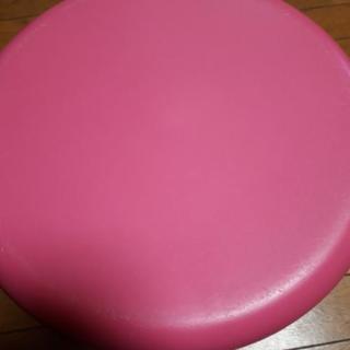 IKEA スツールの画像