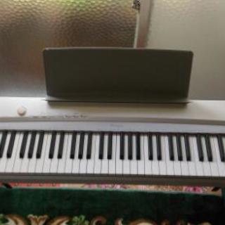 （美品）CASIO キーボード PX-135　