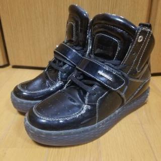 DIESEL ハイカットスニーカー エナメル