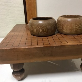 碁盤と碁石の画像