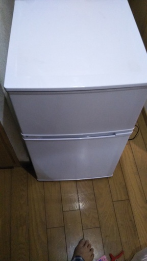 洗濯機　ユーイング UR-D90J (約)47.5cm × 49.5cm × 85.2cm 　綺麗です。