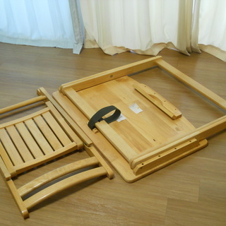 折り畳み式机・椅子の画像