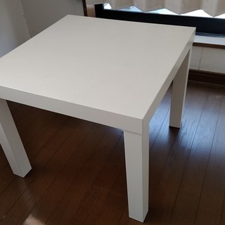 値下しました。イケアの白いテーブル