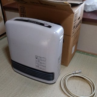 ガスファンヒーター