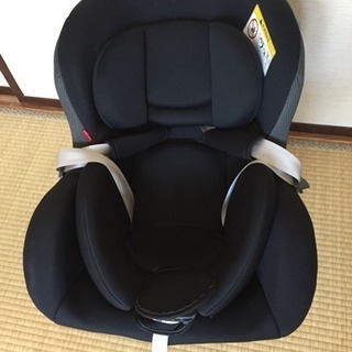 チャイルドシート リーマン ピピデビュー