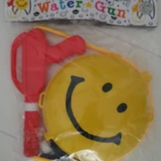 3COINS 水鉄砲  スマイル☺ 新品未使用自宅保管品