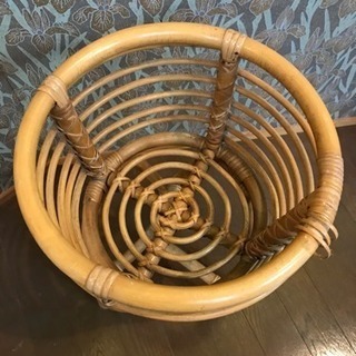アジアン家具  荷物置きの画像