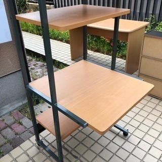 🔴至急 0 円 キャスター付き台 4段 🔴の画像