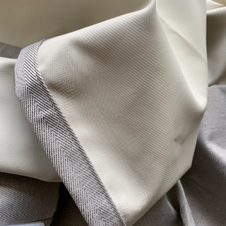 無印良品 遮光カーテン 100×200 2枚セット グレージュの画像