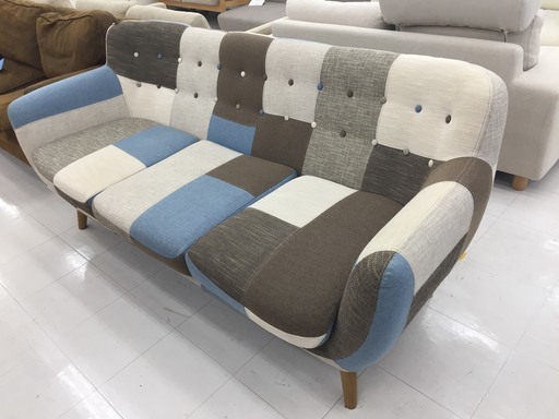 取りに来て頂ける方限定!Franc Franc(フランフラン)ナビアの3人掛けソファーのご紹介です！