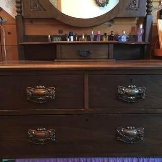 ドレッシング チェスト 欧州アンティーク家具の画像