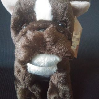 可愛らしいフレンチブルドックのぬいぐるみの画像