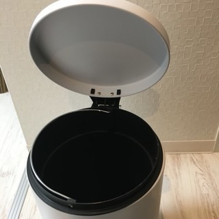 ごみ箱の画像