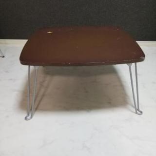 折りたたみテーブル