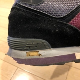 【一部劣化があるので格安で】ニューバランス スニーカーの画像
