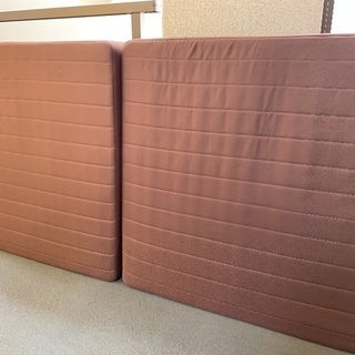 足付きマットレス